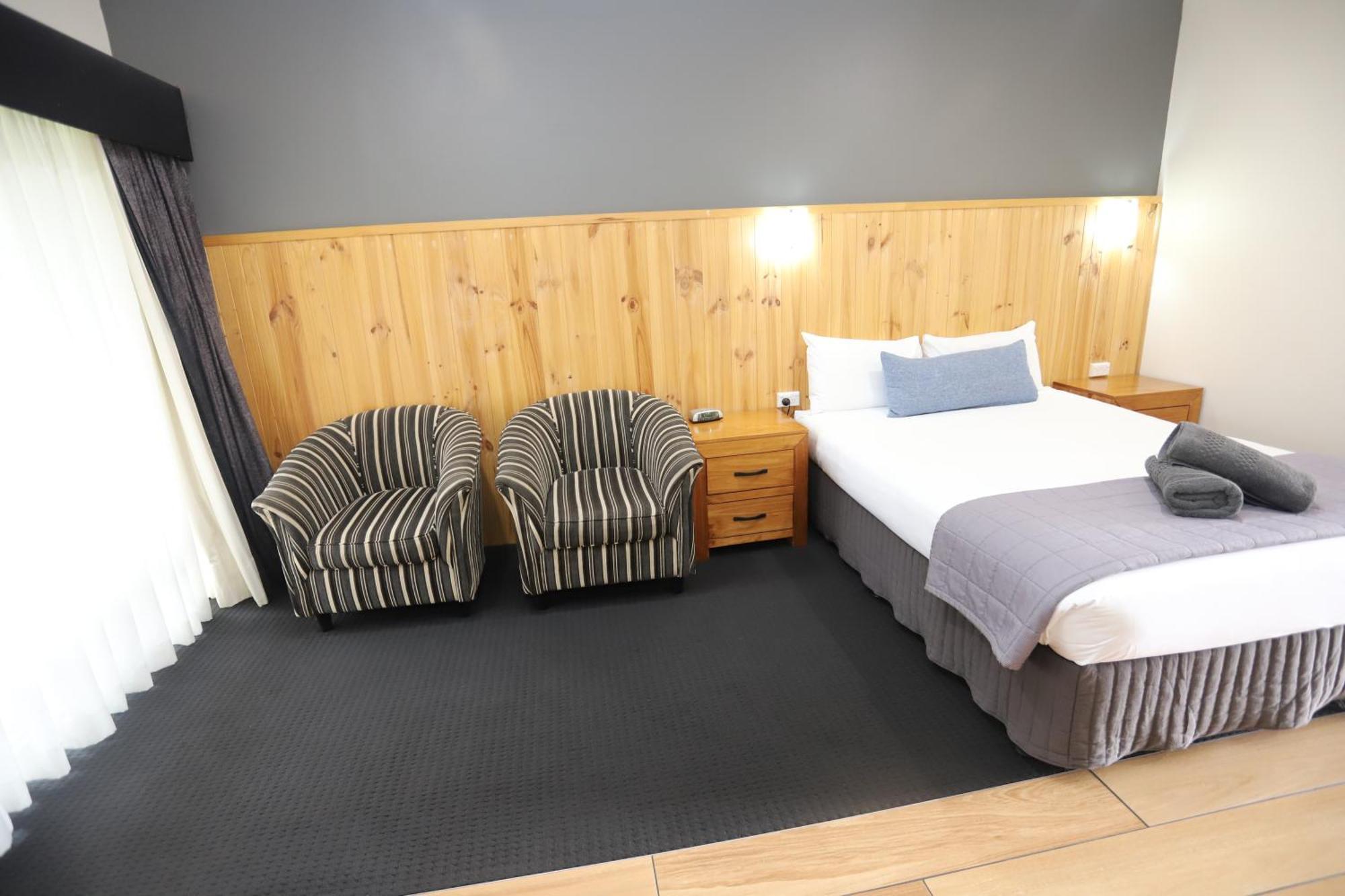 Sleepy Hill Motor Inn Raymond Terrace Bagian luar foto