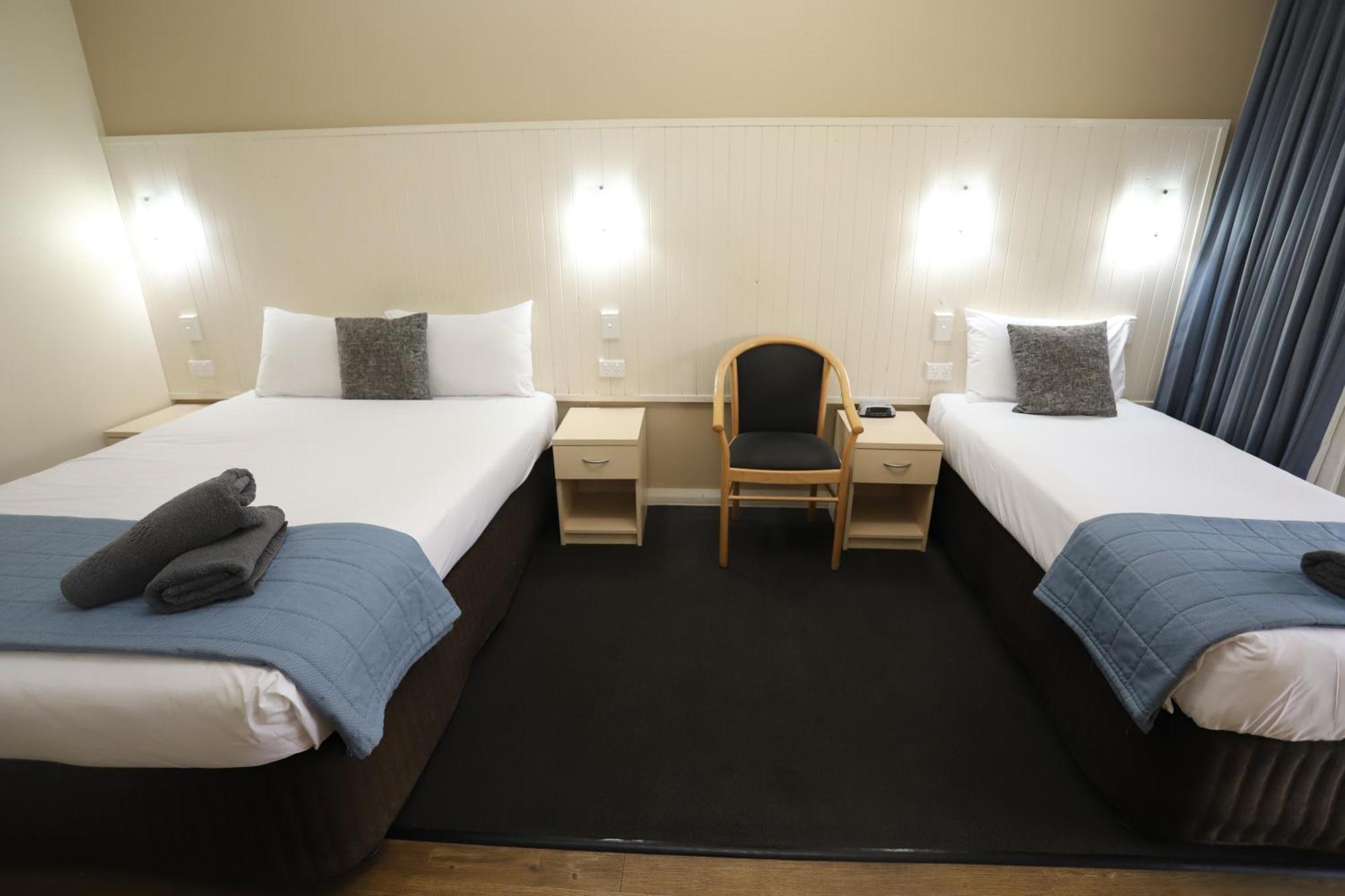 Sleepy Hill Motor Inn Raymond Terrace Bagian luar foto