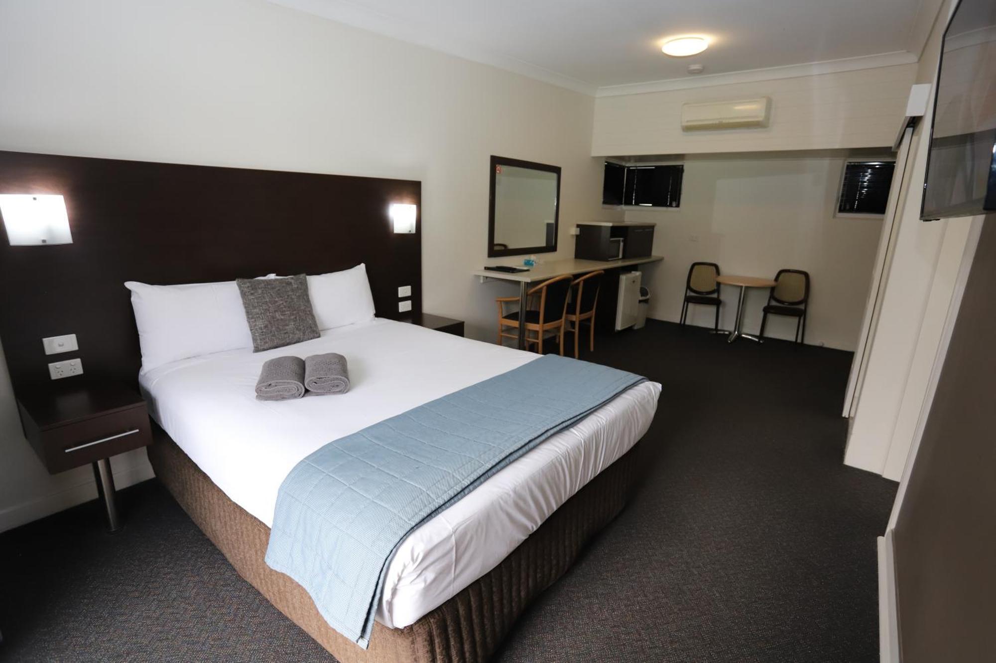 Sleepy Hill Motor Inn Raymond Terrace Bagian luar foto